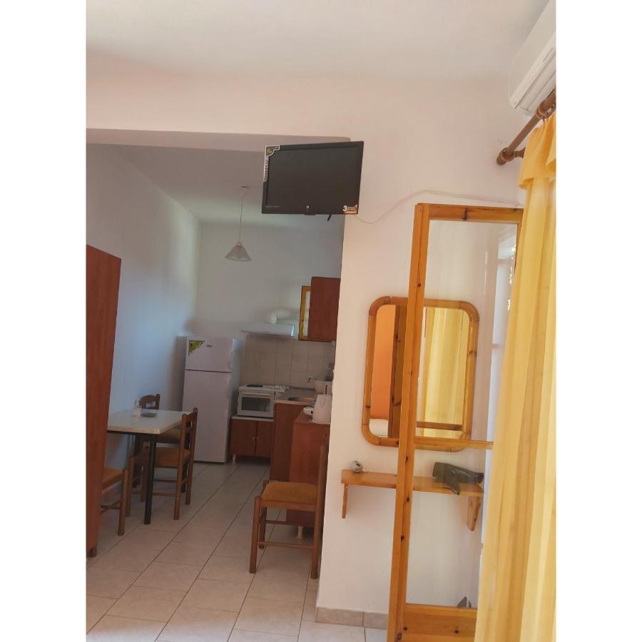 Artolithia Apartments Ríza Extérieur photo