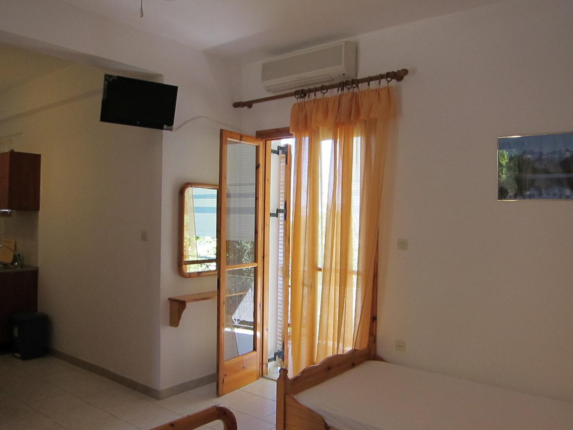 Artolithia Apartments Ríza Chambre photo